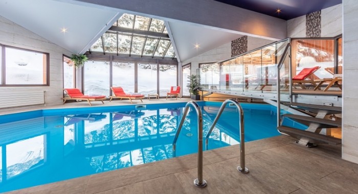 Hotel Les Sherpas, Courchevel 1850 ski chalet, image 6